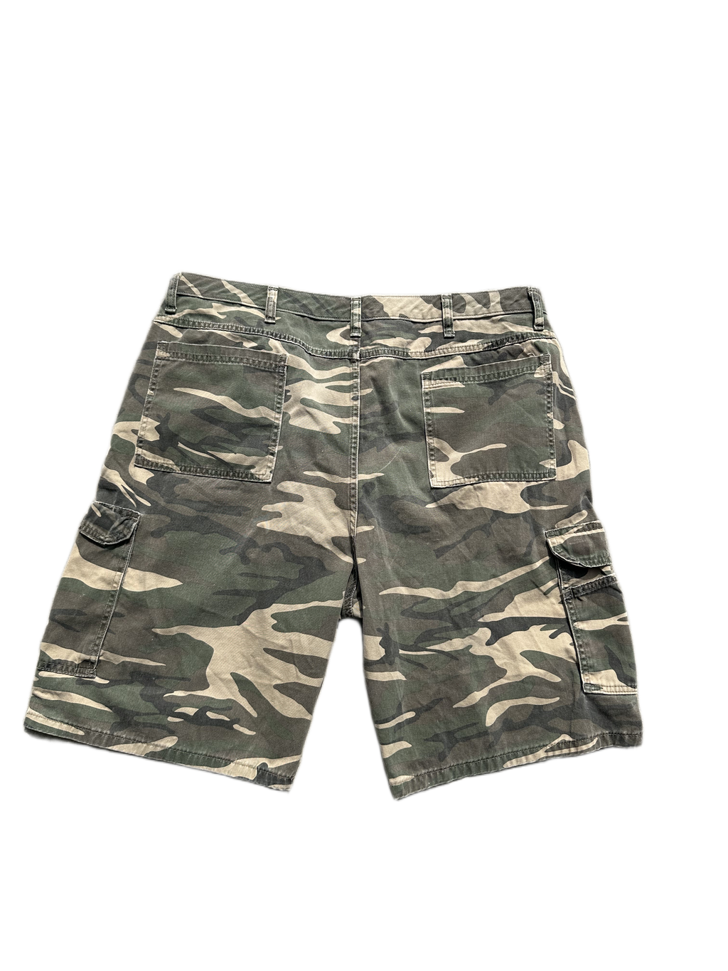 vintage wrangler camo shorts