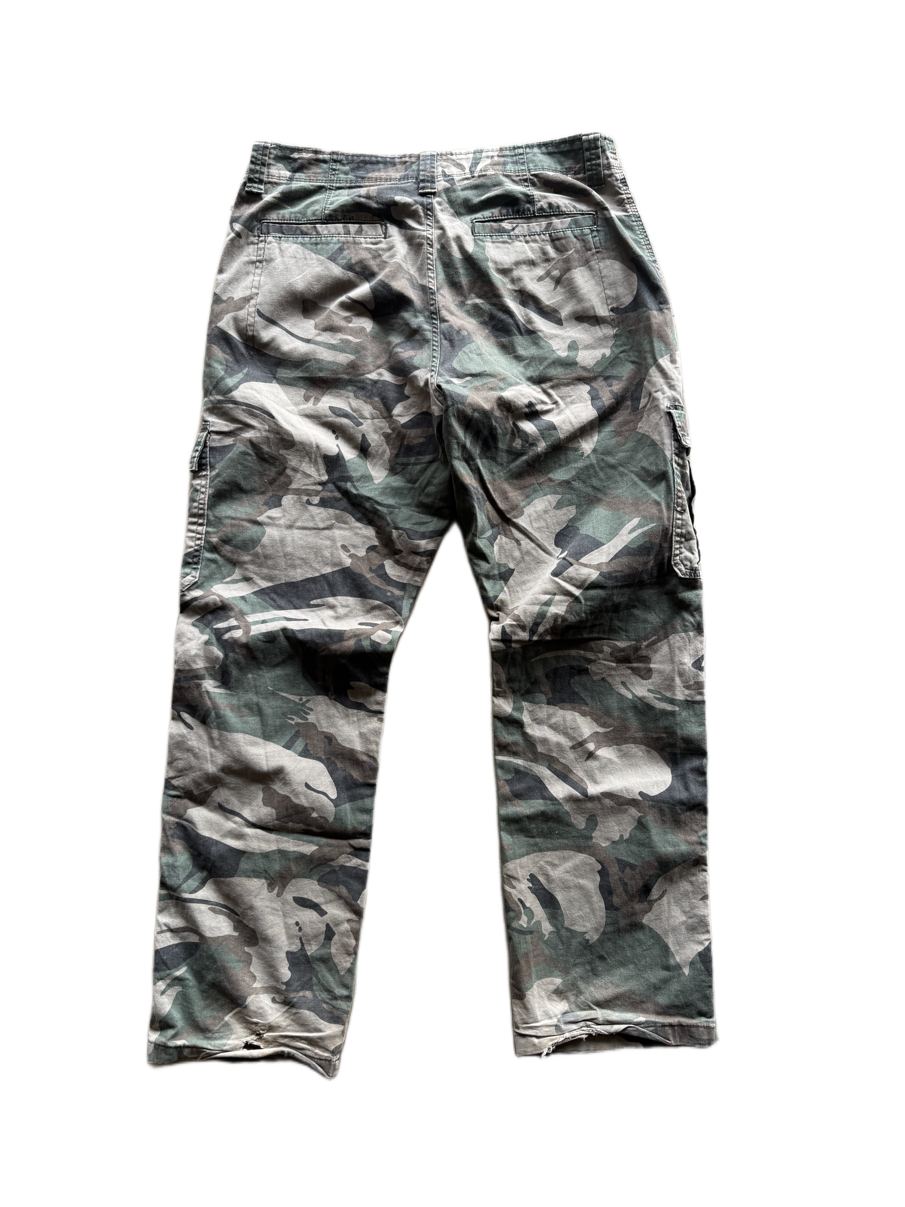 vintage baggy wrangler camo pants