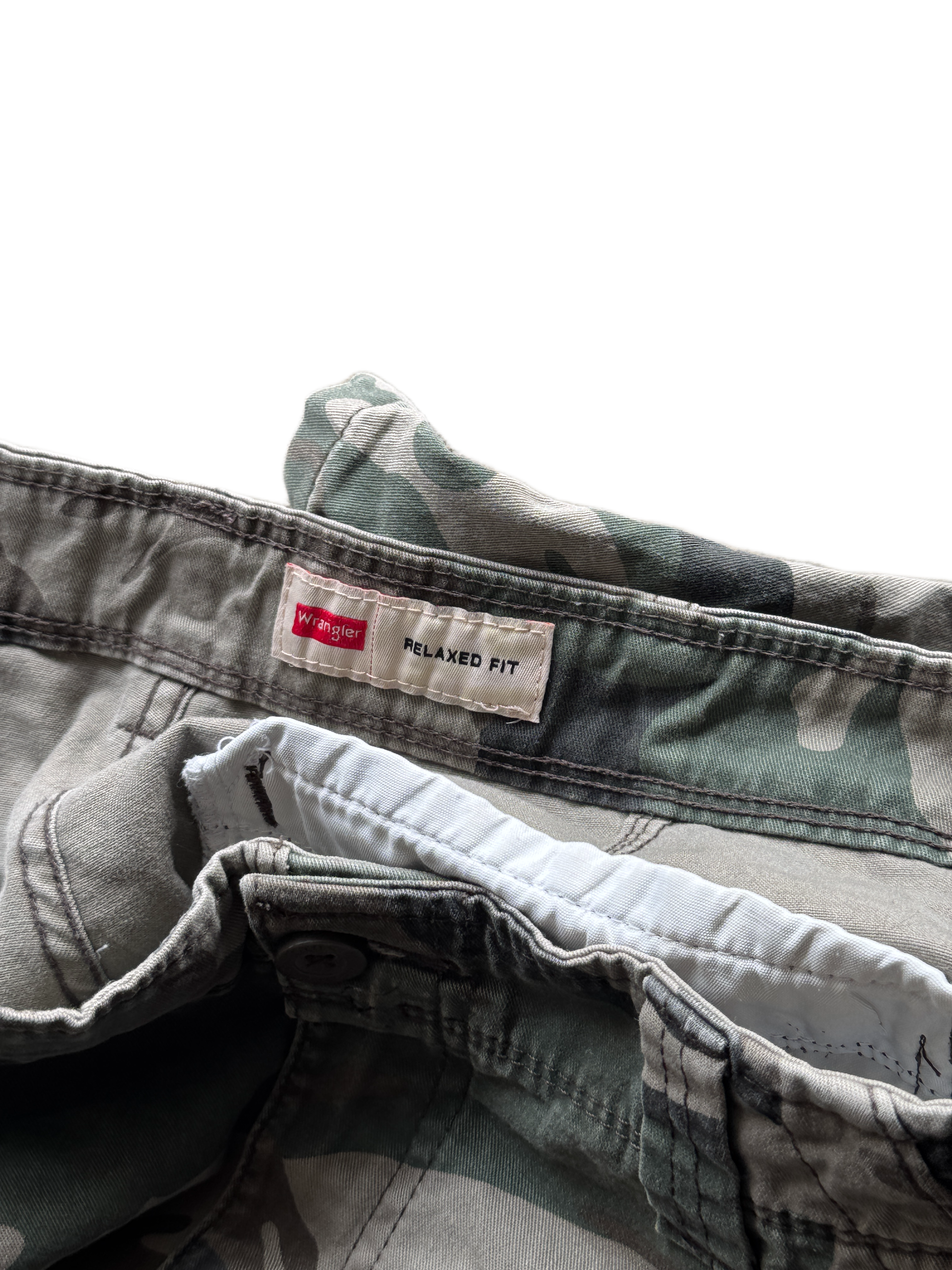 vintage baggy wrangler camo pants