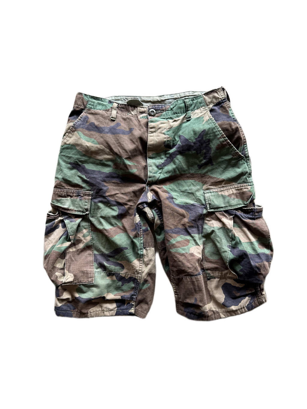 vintage baggy camo shorts